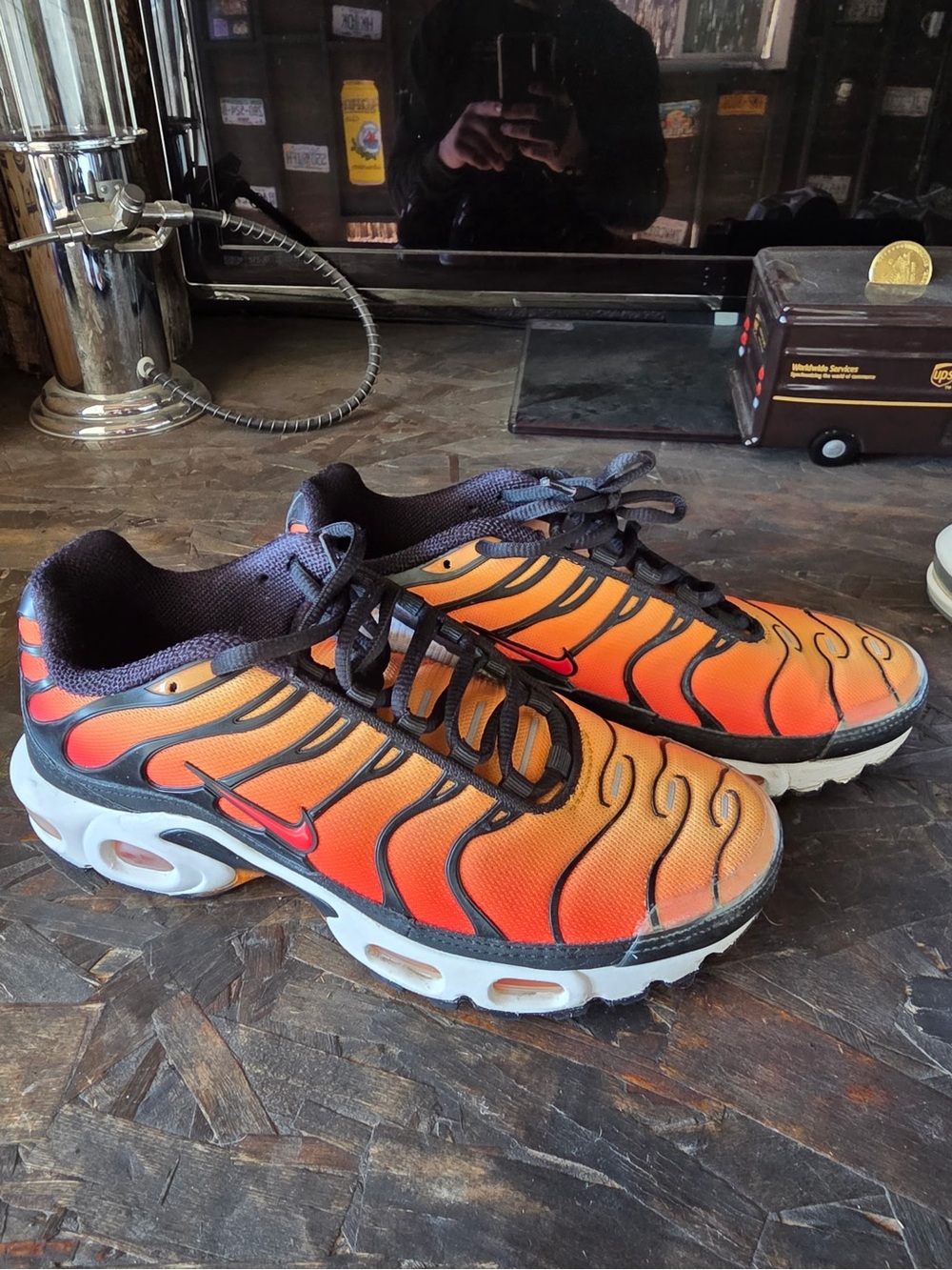 Nike Air Max Plus - Size 6.5 (Men’s)